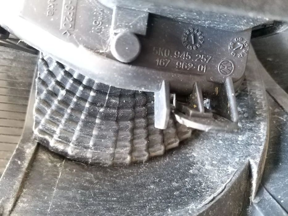 Stop tripla lampa stanga aripa vw golf 6 5k 5k0945257