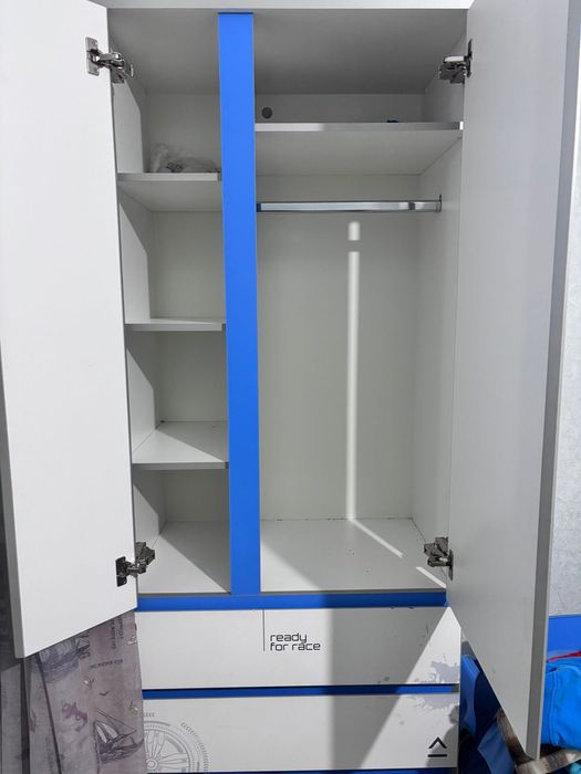 Кровать машина. Шкаф