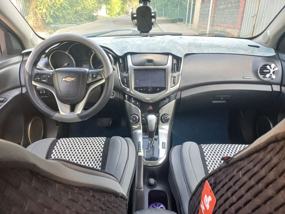 Chevrolet cruze 2012