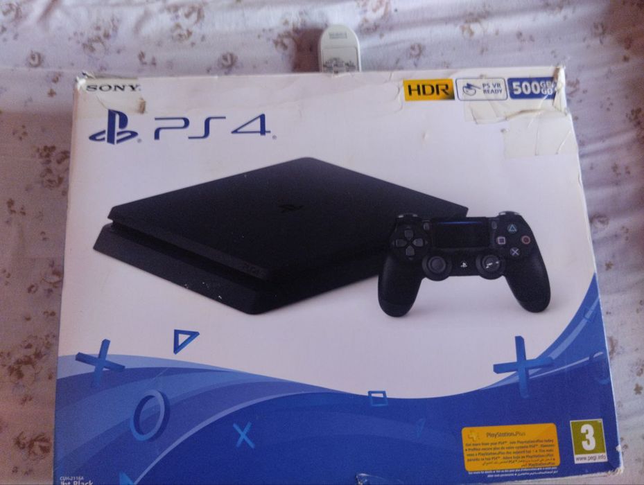 Sotiladi: Play station 4