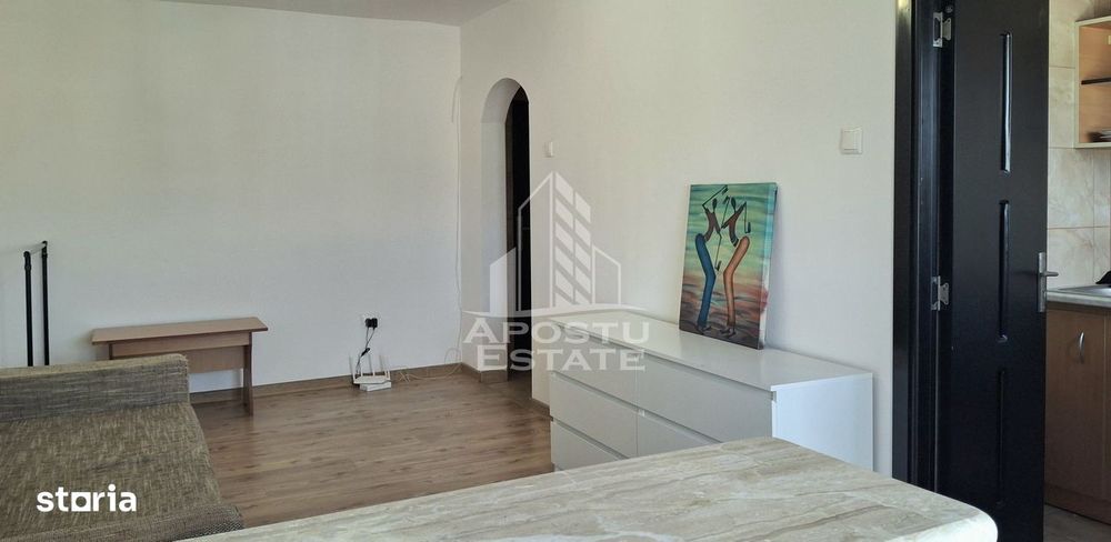 Garsoniera confort 1,  Balcon inchis  Micalaca