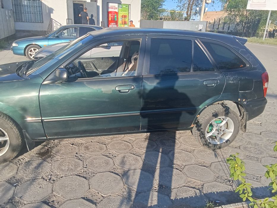 Продам машину Мазда
