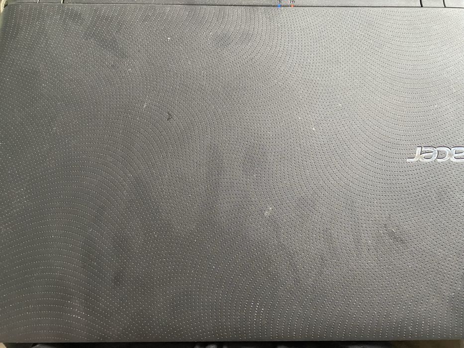 Ноутбук асер в хорошем состоянии