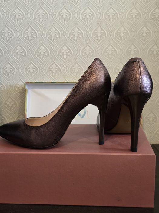 Продам туфли женские