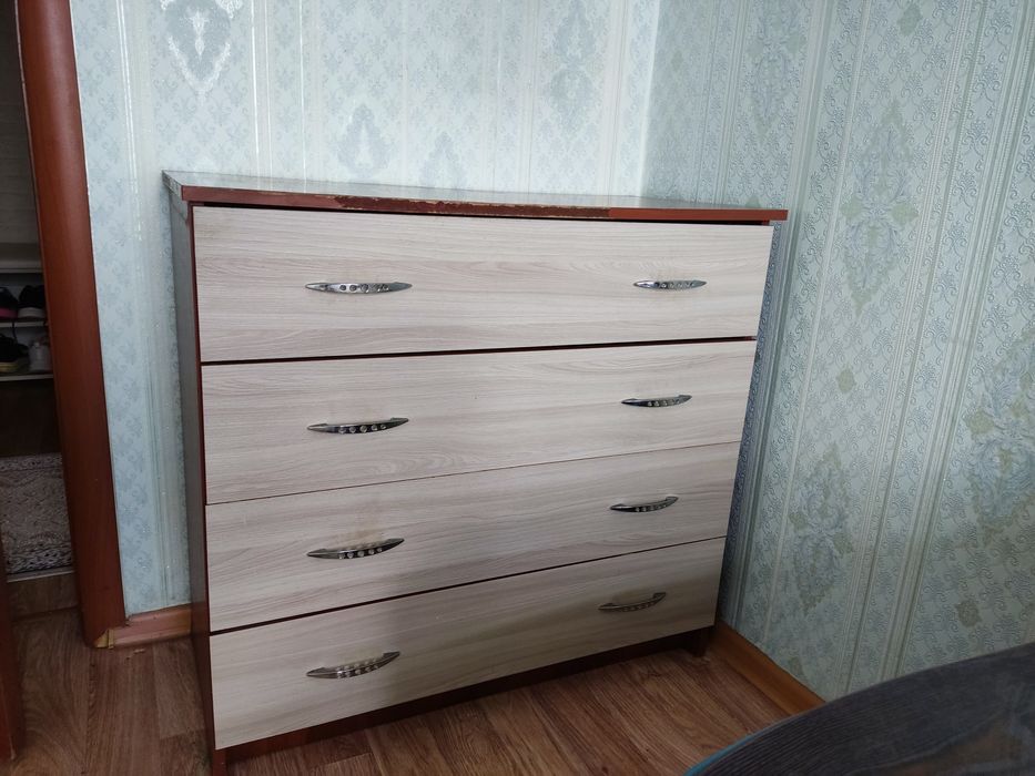 Отдам  комод бесплатно