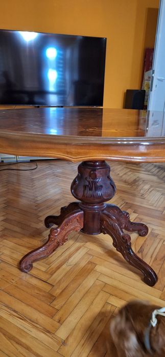 Маса и четири стола