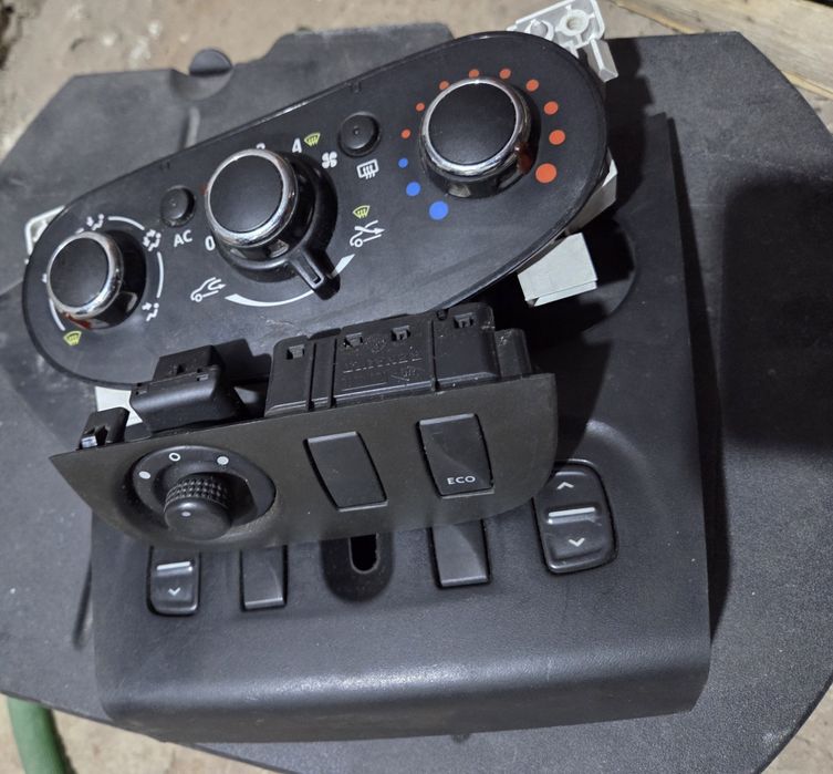 Panou comanda aeroterma Dacia logan 2012-