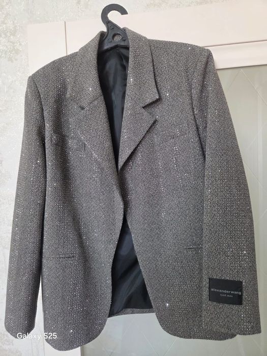 Пиджак блестящий