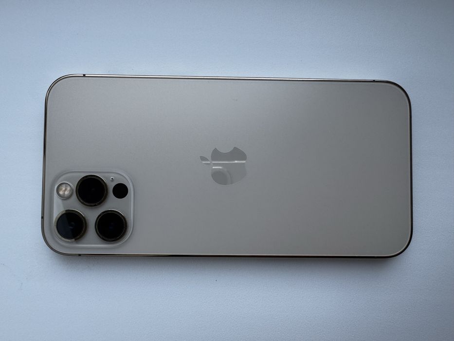 Продам iPhone 12 Pro 128 ГБ