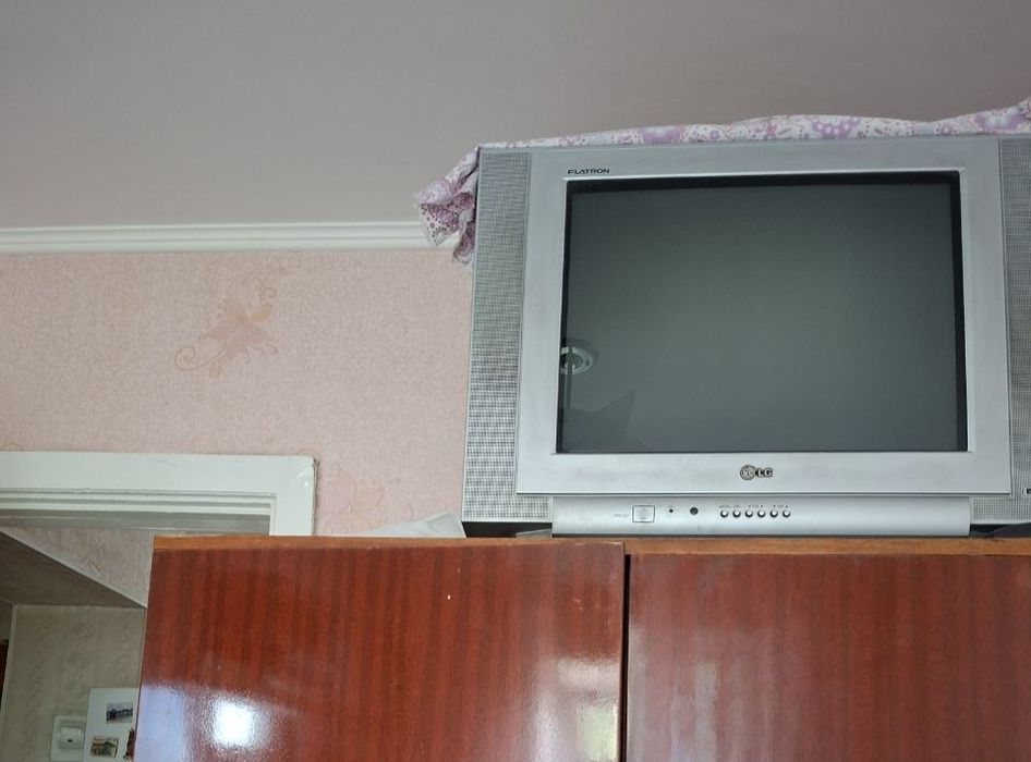 Продаётся телевизор LG с приставкой