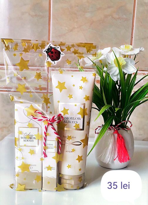 Pt luna MARTIE cadouri