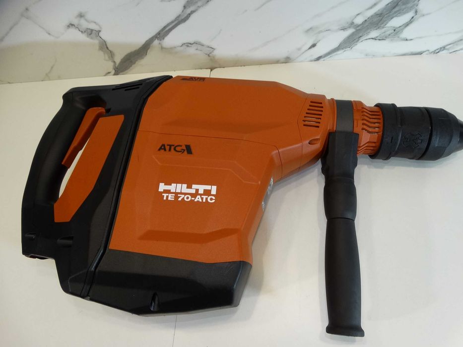 Резервиран - НОВО - Hilti TE 70 ATC / AVR - Мощна ударо пробивна машина