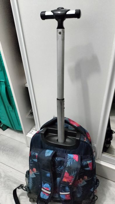 Сумка школьная детская с колесами