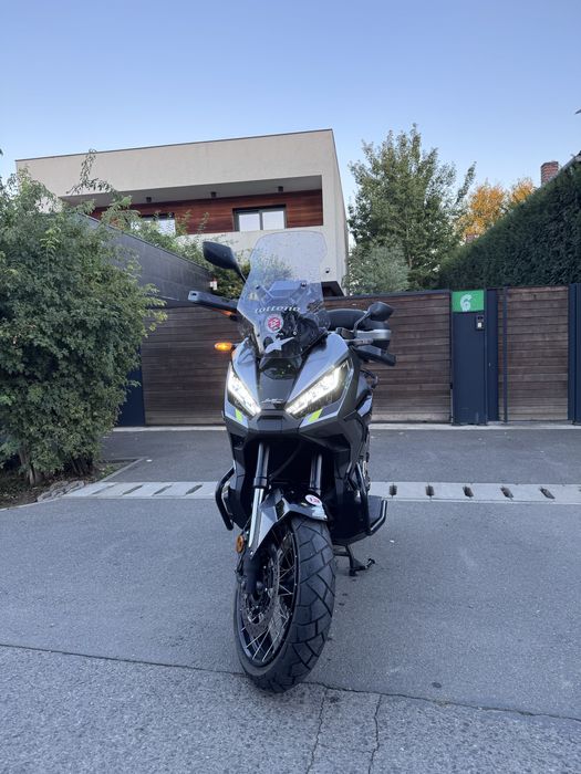 Honda X-ADV 750 Special Edition 2024 – 15.900 km – Stare excelentă