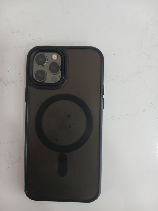 Iphone 12 pro ideal xolatda zor