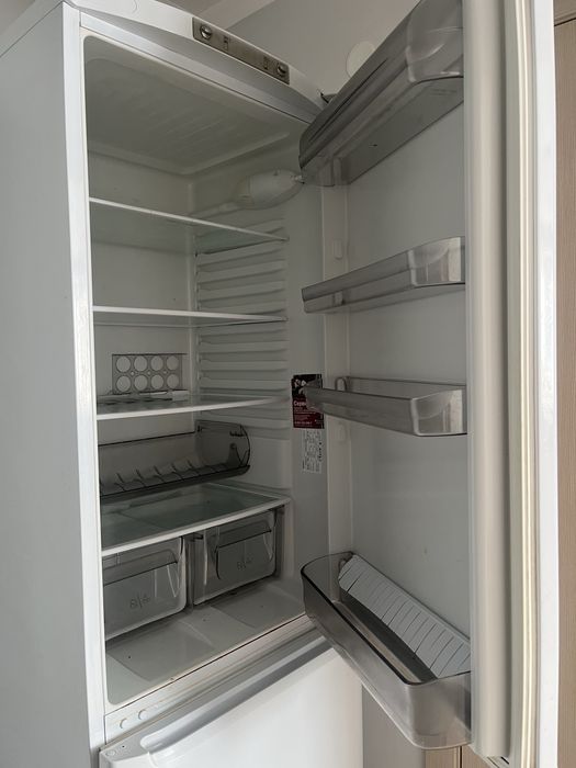 Продам холодильник