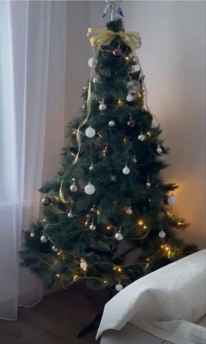 Продам новогоднюю елку