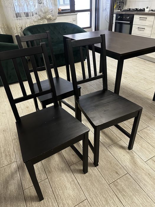 Doua canapele+ masa +scaune