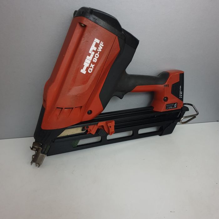 Hilti GX 90-WF Pistol de puscat cuie în lemn
