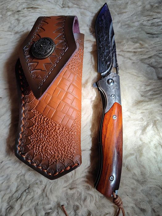 Cutit otel Damasc lama pliabila , tip briceag, teaca piele