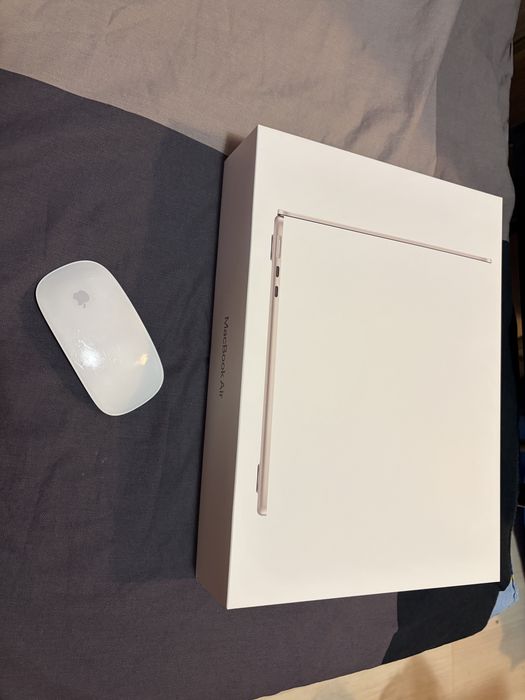 MacBook Air M4 (2025г.)Цвят-Starlight.ПОДАРЪК MAGICMOYSE