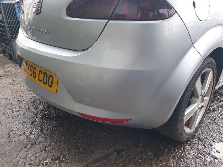 Bara Spoiler Spate cu Imperfectiuni Seat Leon 1P Non Facelift Hatchback 2005 - 2009 Culoare LS7Y [K3334]