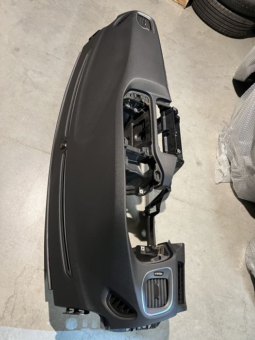 Plansa bord volvo v40