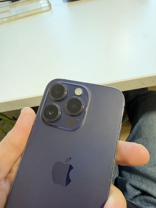 Iphone 14 pro, deep purple