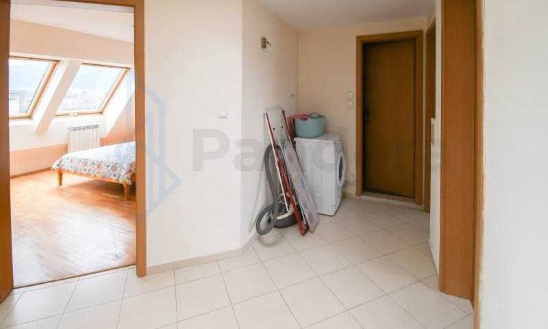 Дава се под наем Четиристаен апартамент в София, Център - 146 кв.м за 650 € - Снимка #4