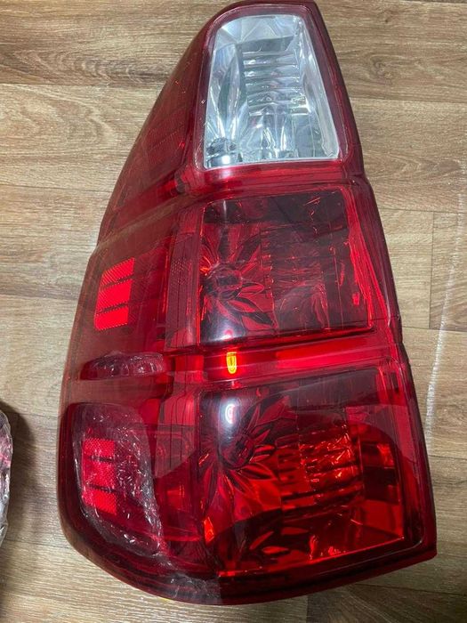 Фары задние оригинал