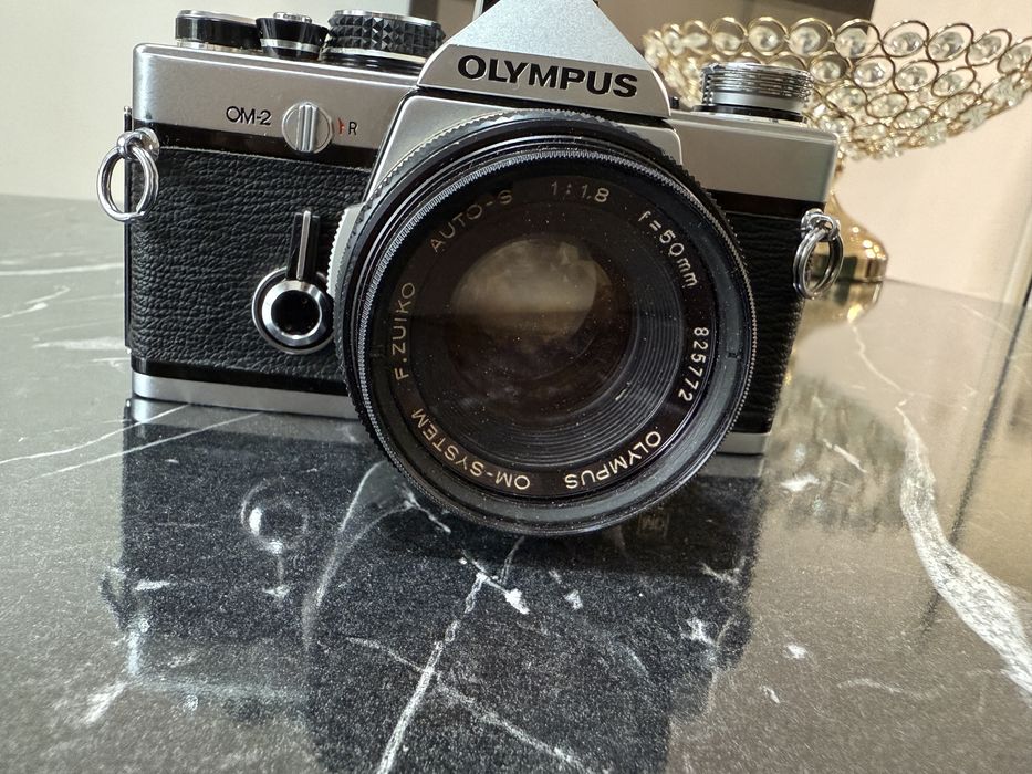 Olympus om-2 cu obiectiv olympus 50mm 1:1.8