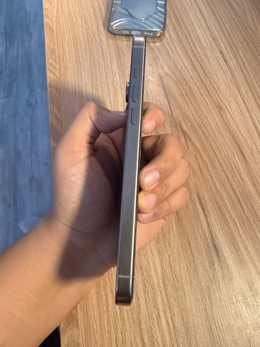Iphone 16 pro max e-sim