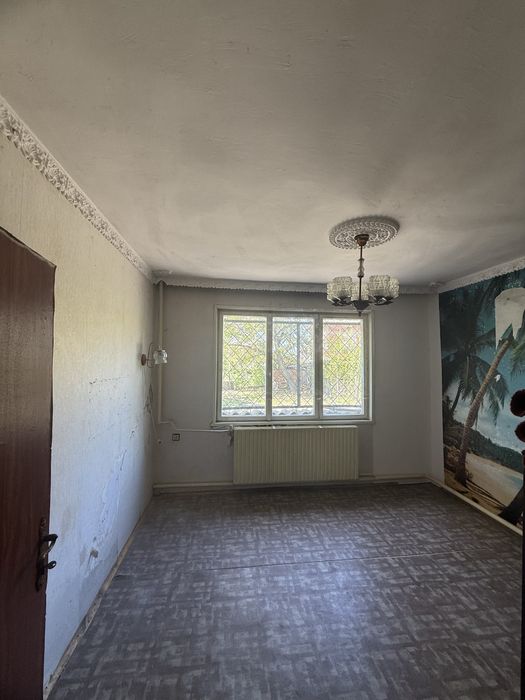 Продава се Къща в Чирпан - 800 кв.м за 58 €/кв.м - Снимка #6