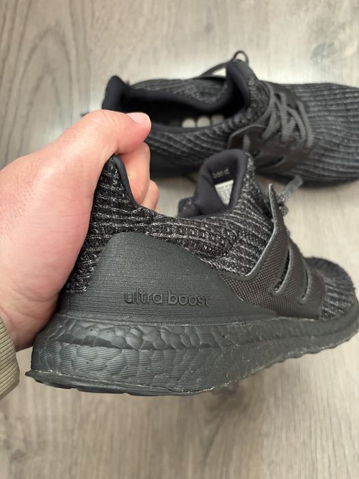 Оригинални маратонки Adidas UltraBoost 42