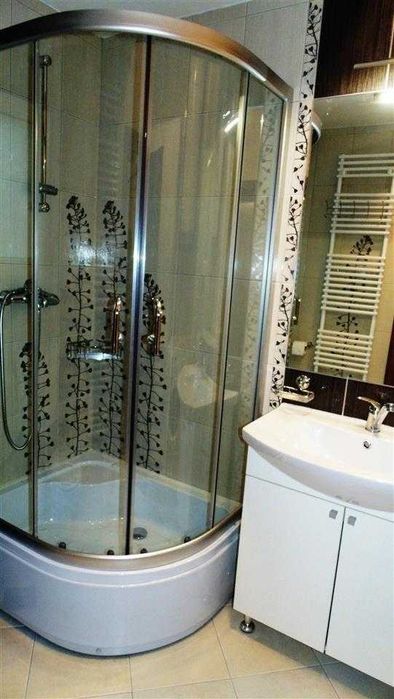 Дава се под наем Тристаен апартамент в Бургас, Славейков - 81 кв.м за 229.5 € - Снимка #3