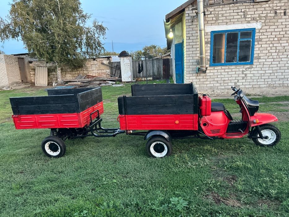 Мотороллер с прицепом