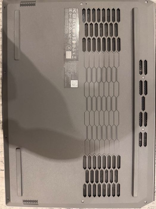 Гейминг лаптоп Lenovo LOQ 15ARP8