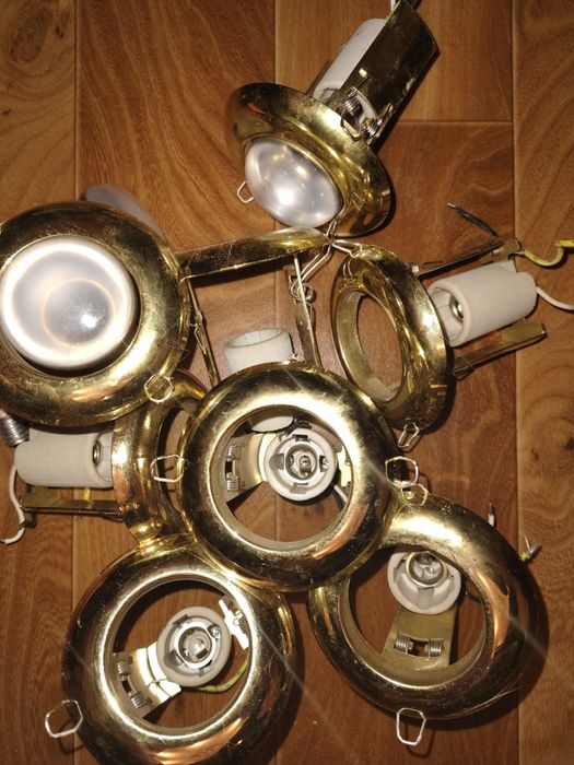 Продам светильники потолочные!