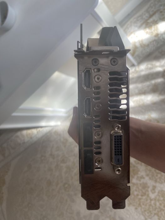Видиокарта  asus