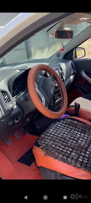 Lada xray cross oq rangda