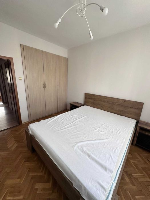Тристаен апартамент в Каменица 1