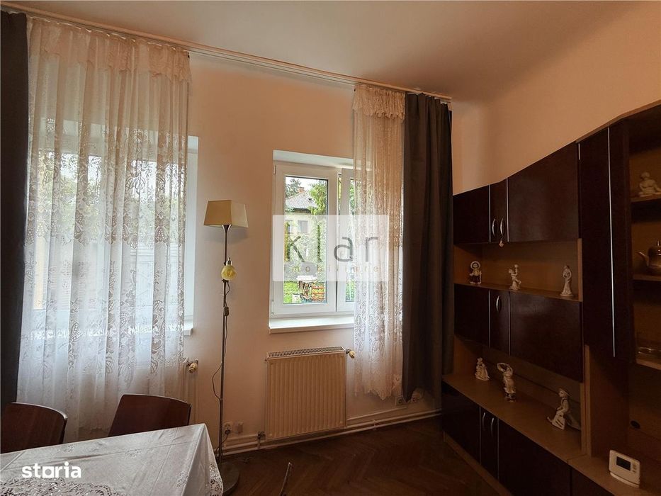 Inchiriere apartament la casa ,are curte si garaj zona hotel Napoca