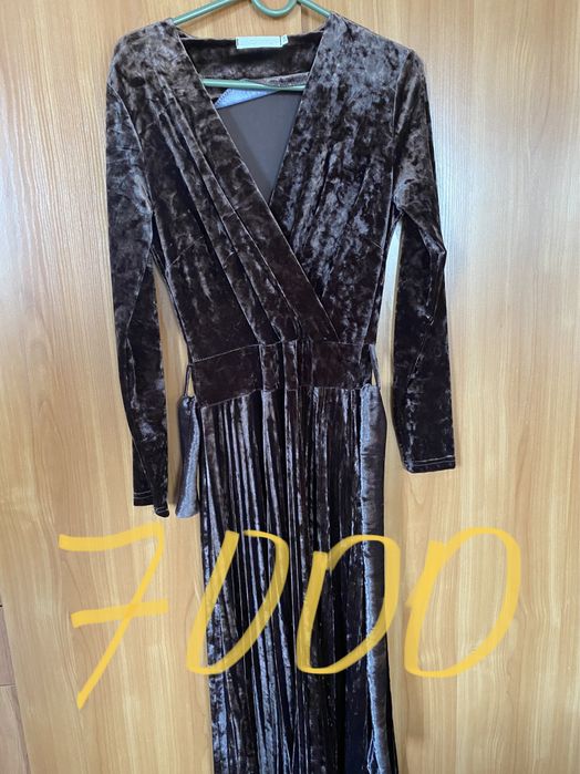 Продам платья