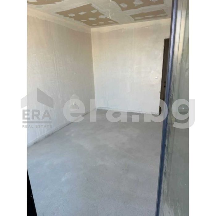 Продава се Двустаен апартамент в Варна, Младост 1 - 64 кв.м за 2329 €/кв.м - Снимка #2