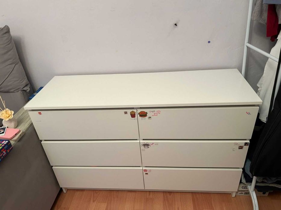 Продам Комод хорошем состоянии.длина 1,2м ширина 40см,высота 75см