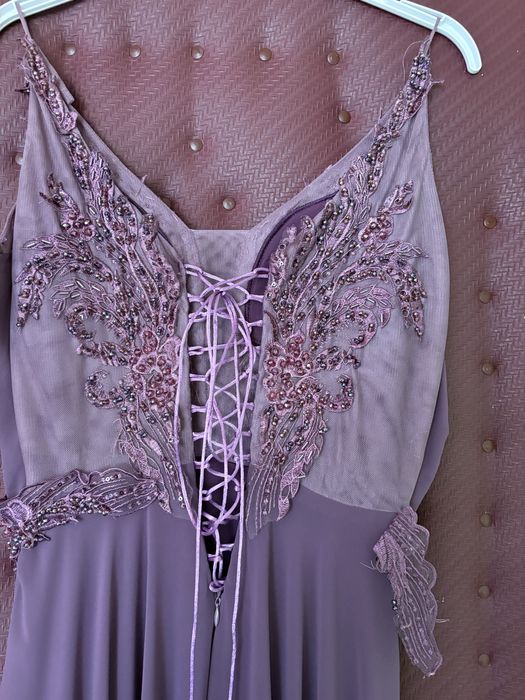 Официална рокля