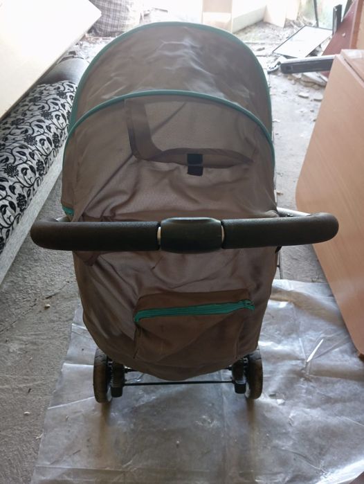 Продам коляску для прогулок