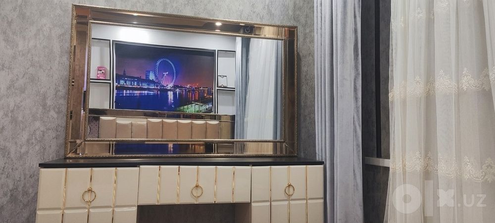 Продаю кровать с тримо в комплекте 2 тумбы