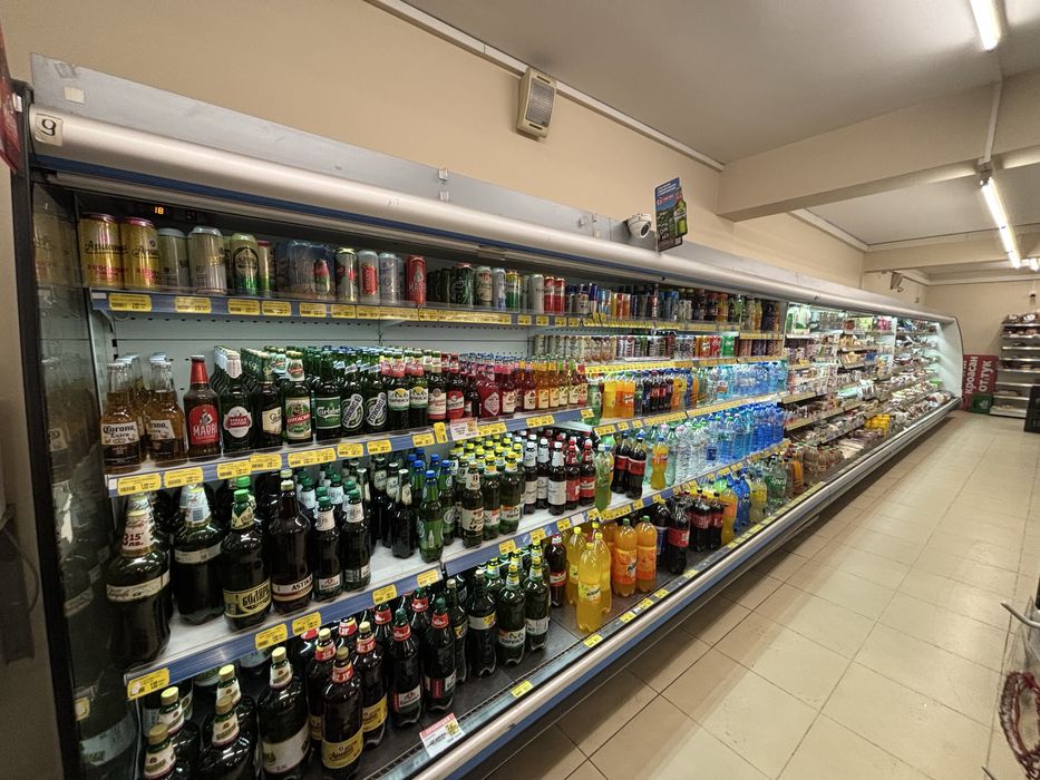 Хладилна витрина 12м