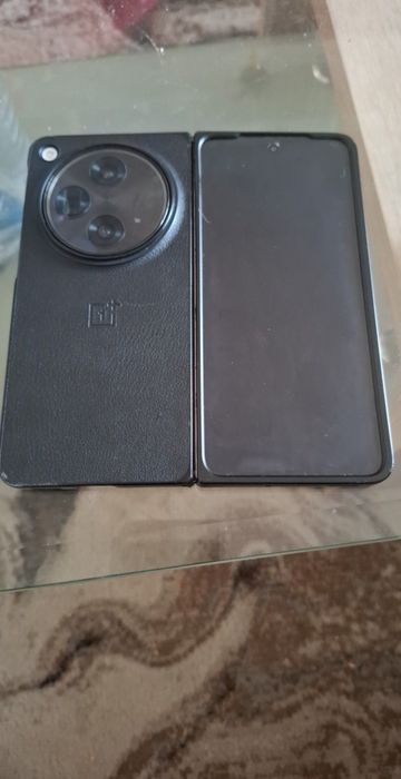 Oneplus open черен